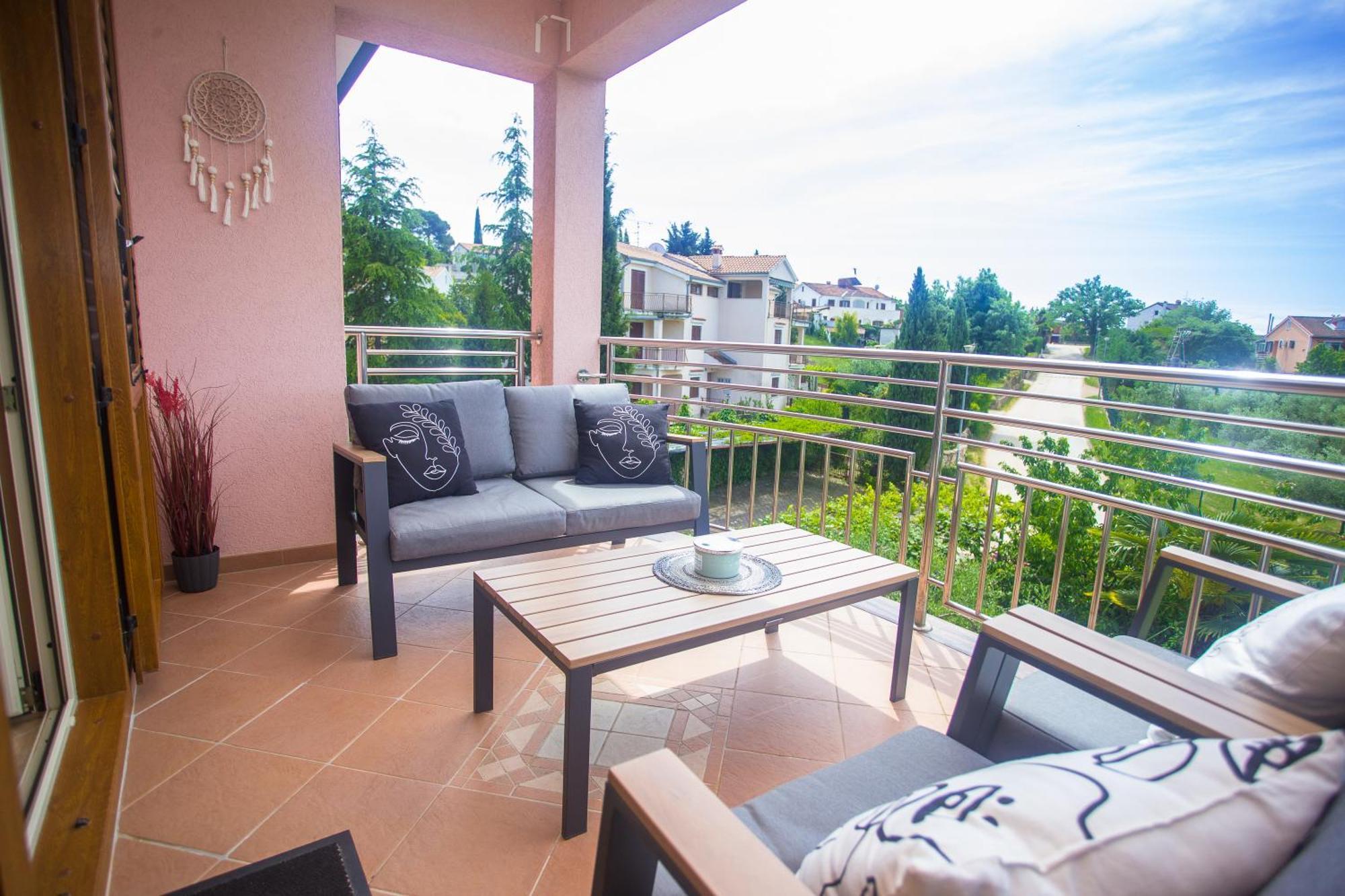 Lorena Apartman