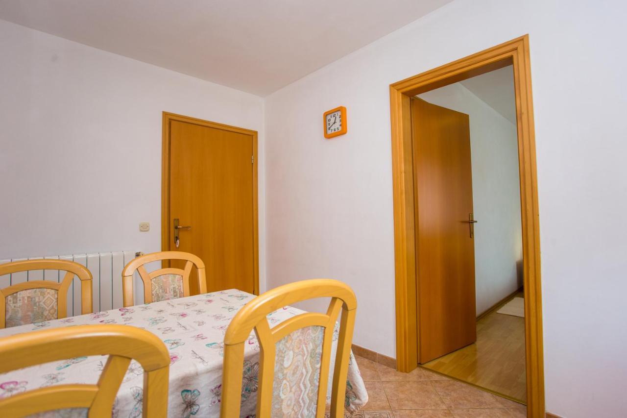 Apartment Lorena *